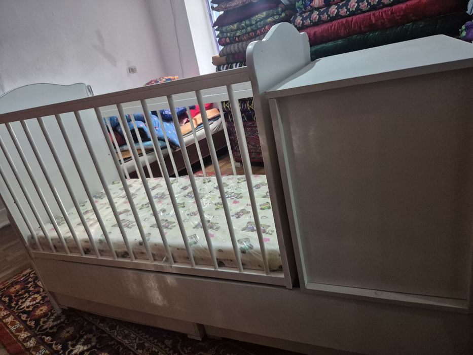 Детскии  кровать