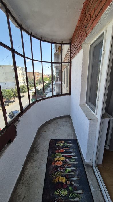 Apartament cu 3 camere zona între lacuri