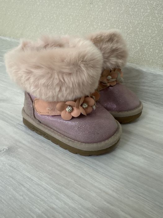 Детские зимние сапоги. Для девочек