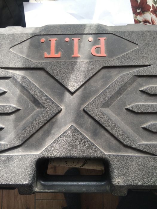 Продам шуруповёрт б/у