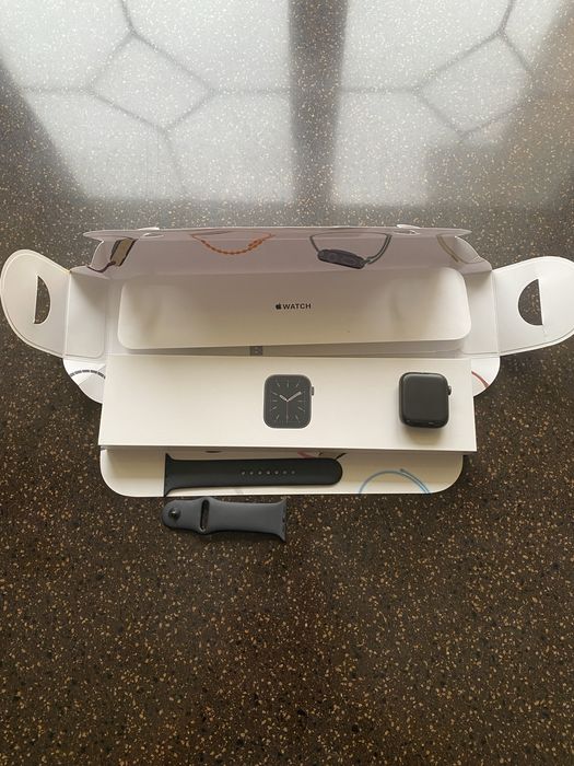 Apple Watch series 6 44mm