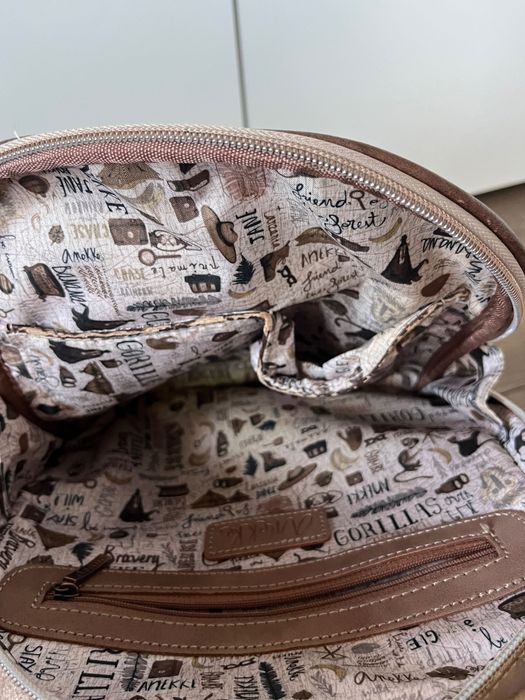 Раница и несесер за училище