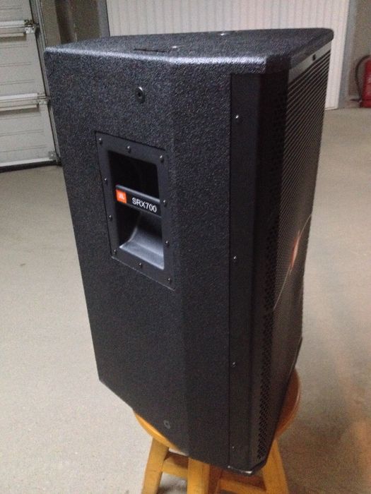 Професионална система за озвучаване JBL Srx715 x2, Srx718 x4