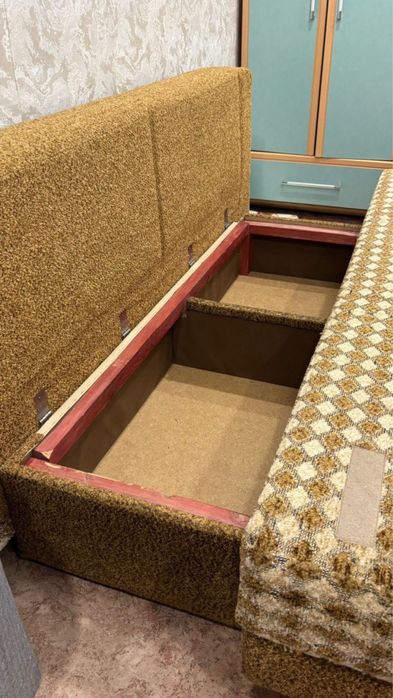 Продам диван раскладной