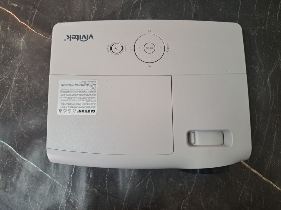 Продам проектор Vivitek D555 (идеал)