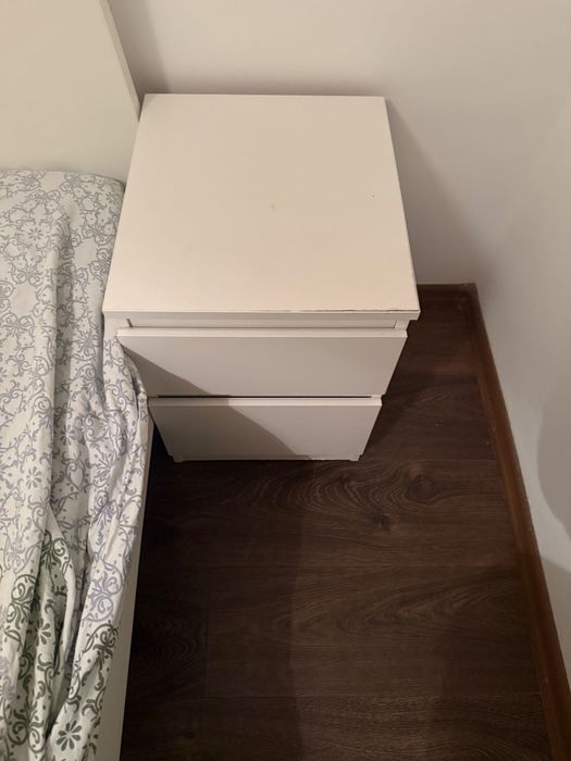 Pat 160/200 cu saltea și set noptiere