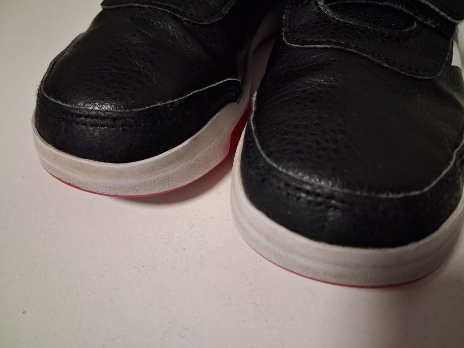 ADIDAS детски маратонки кожени 33н.