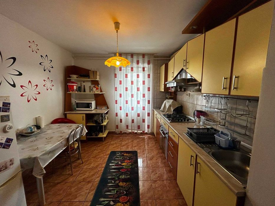 Persoana fizica, ofer spre inchiriere apartament 2 camere, Manastur central.