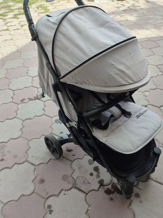 Продам детскую коляску
