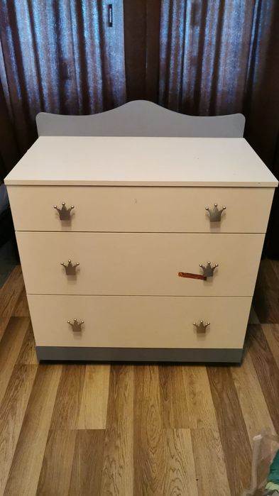 Mobilier copii alb si albastru