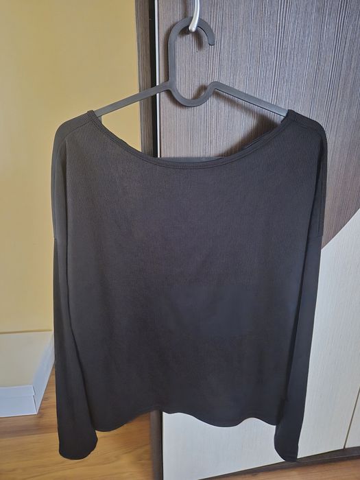 Продавам блузки Л размер