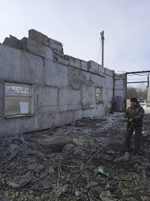 Блоки, чемоданы, то что на фото