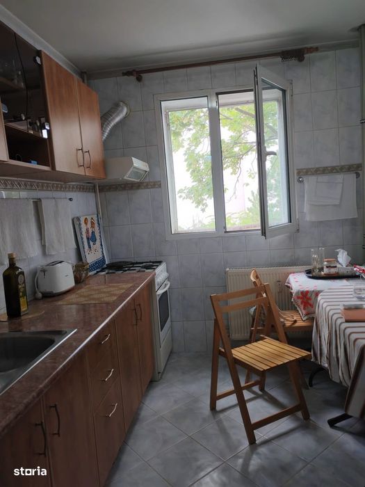 Apartament 4 camere, balcon, Drumul Taberei