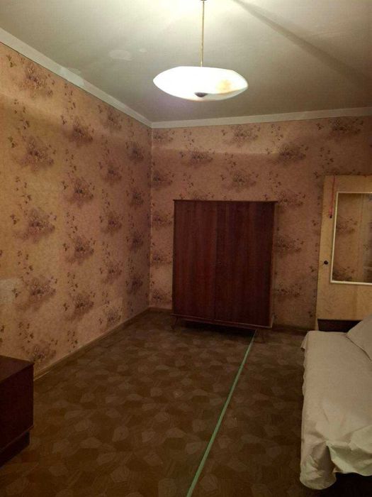 СРОЧНО !! Продаётся квартира в Яшнабаде 1/3/4 ( 33 кв/м ) Авиасозлар 3