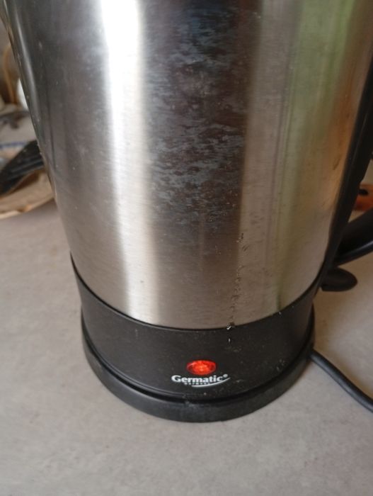 Cană de fiert apă Gramatic de 1,8 l nouă