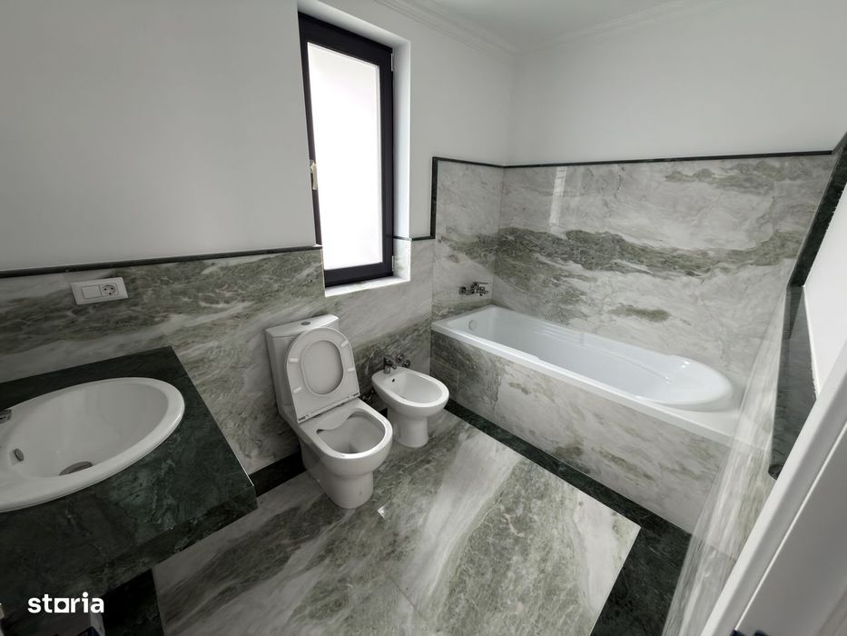 Casa noua cu etaj la cheie zona Scolii 11