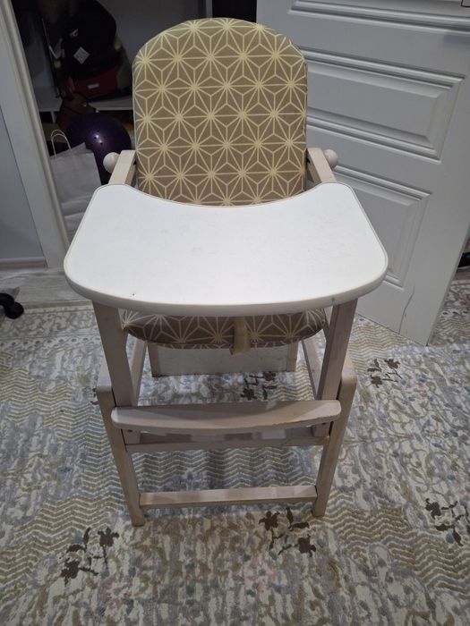 Детское кресло для кормления