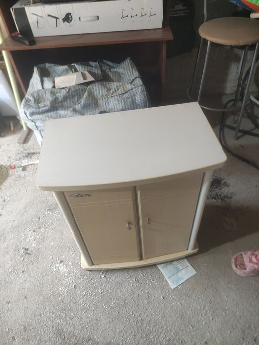 Продам аквариум с тумбой