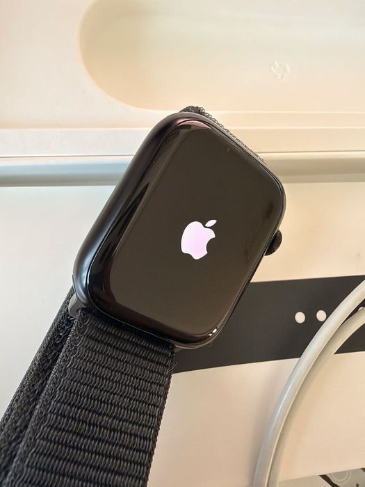 Apple Watch Series 7 Cellular  45mm Midnight Aluminum