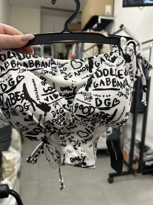 НА ЕДРО Дамски бански НА ЕДРО