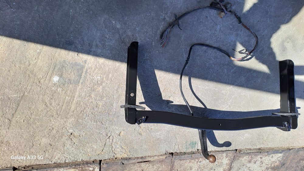 Теглич Оригинален за Ауди А6 Ц5/ Audi A6  [ C5] комби