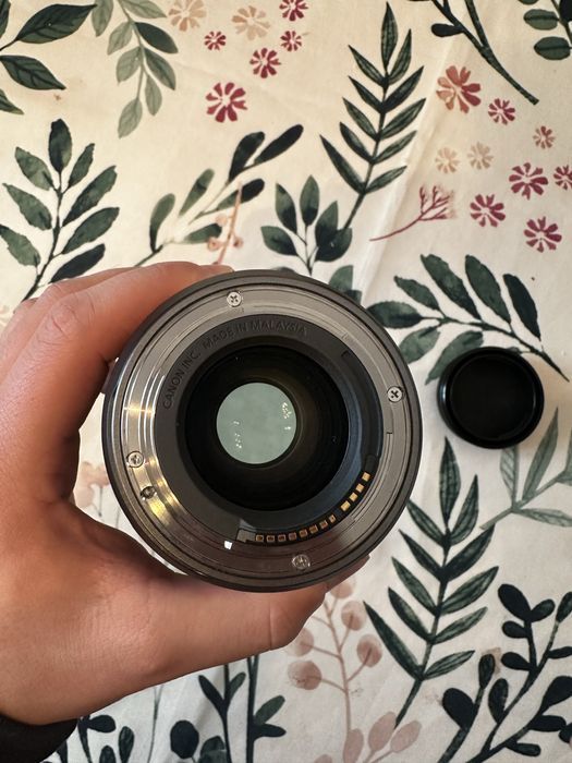 Vand 85mm f2 IS STM -Canon