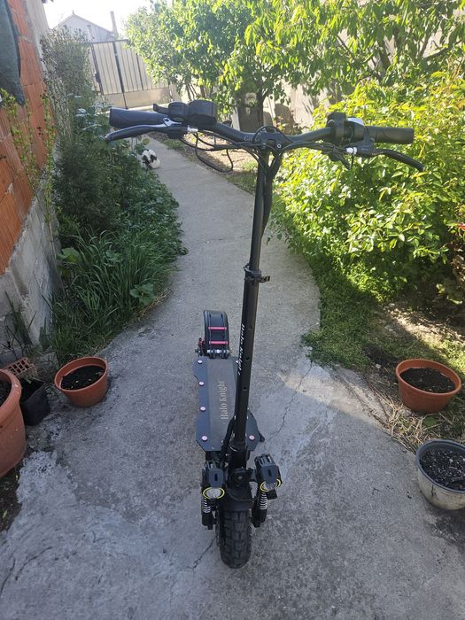 Vand trotineta electric