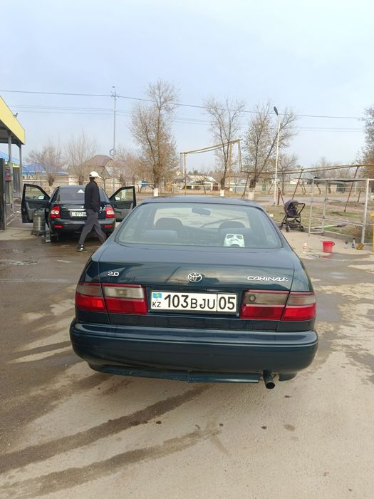 Тайота Карина е 1994ж