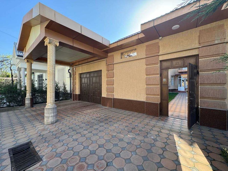 Продаётся дом около М-Улугбекского пасп. стола, 5,8 соток, фасад 20 м.