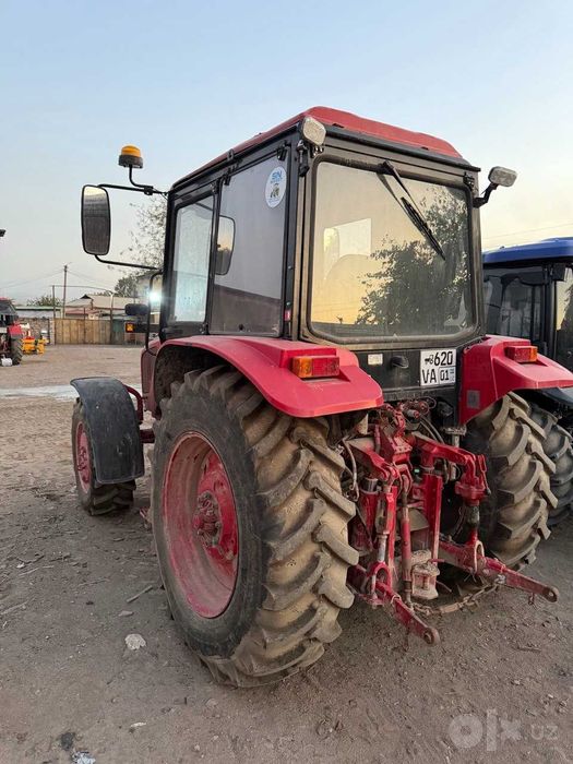 Traktor "Belarus-1025.2" konditsionerli