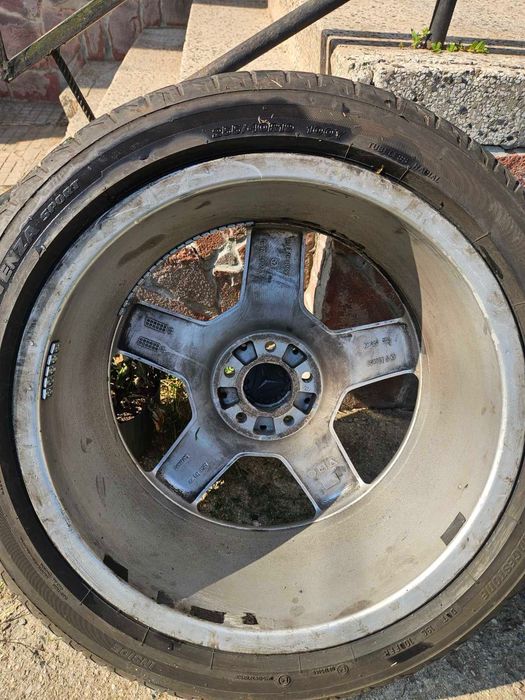 19 AMG Джанти с BRIDGESTONE 255/40/19. DOT4525