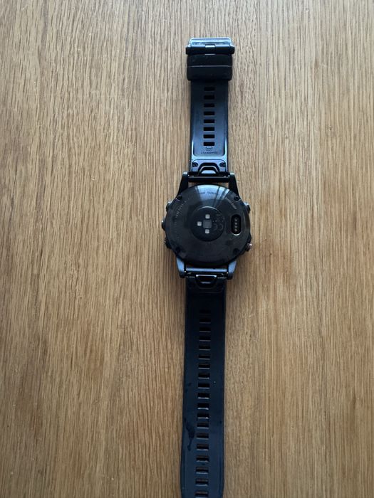 Смарт часовник Garmin fenix 5 plus