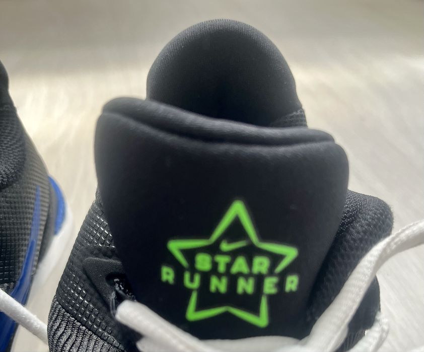 Страхотни маратонки Naik