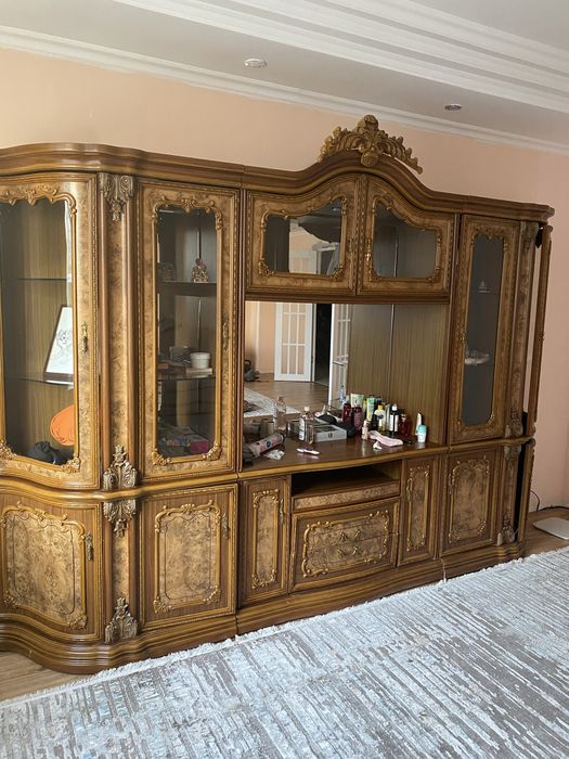 Продам Гарнитур Гостевой