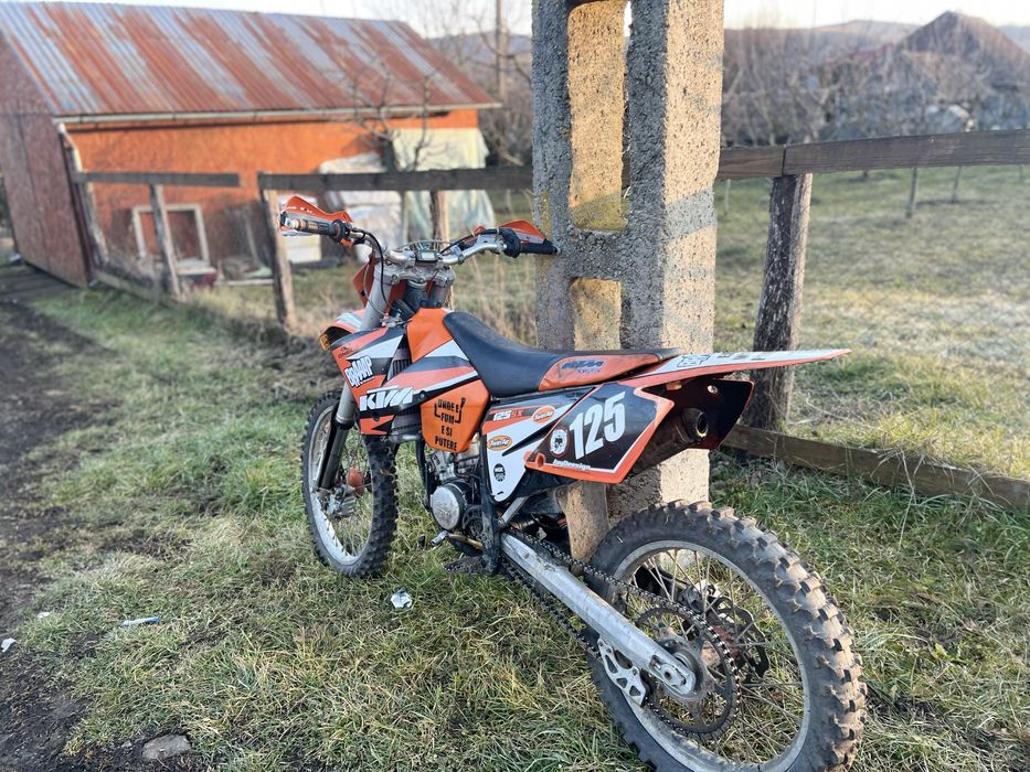 Vând sau schinb ktm sx 125 an 2008