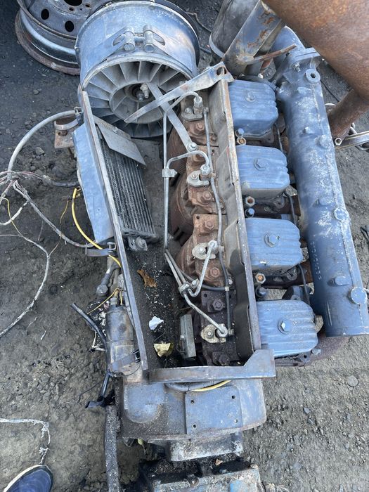 Motor V M. În 4 pistiane