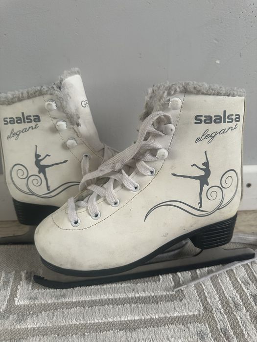 Продам коньки для девочки