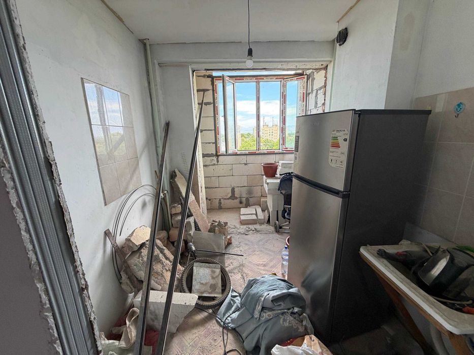 СРОЧНО продается 2 ком. квартира на Юзработ, ТТЗ 2 бывшее общежитие.