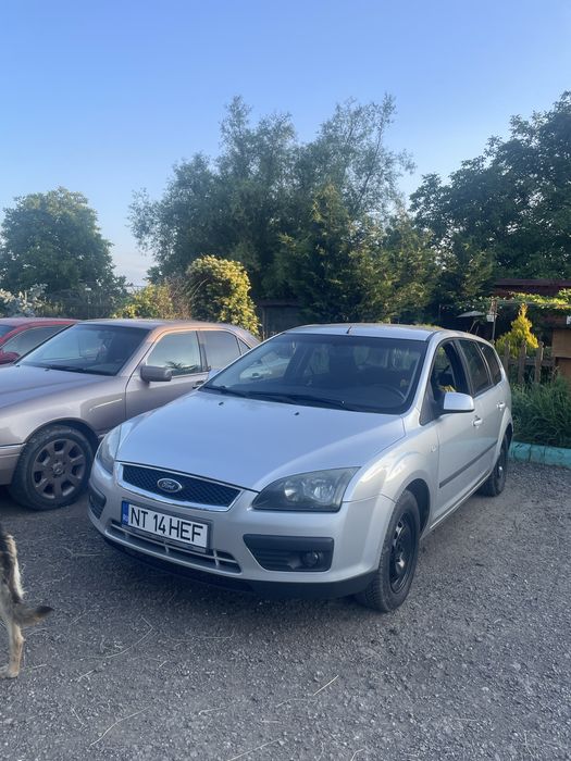 Ford focus 2 1.6 benzina +gaz