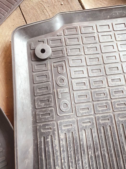 Полики резиновые.