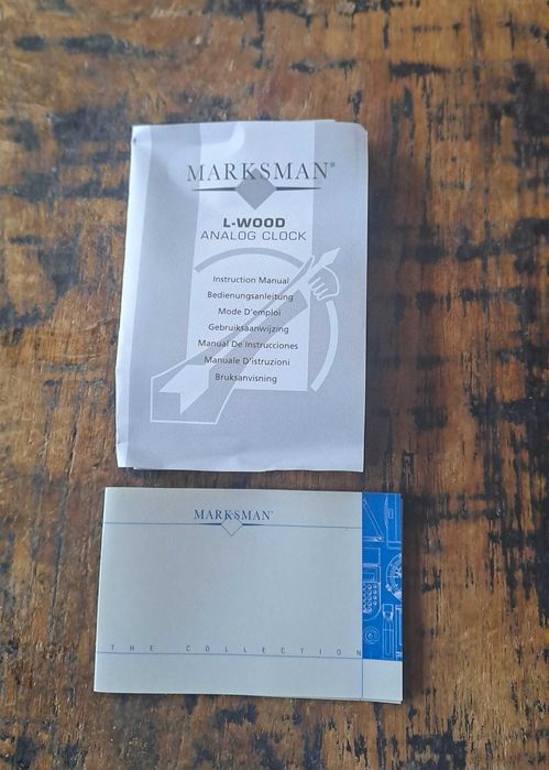 часовник Марксман Marksman за бюро аналогов кварцов дървен отпред