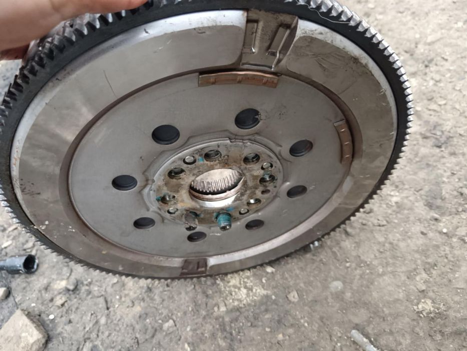 Volanta cutie automata renault espace 5, megane 4, trafic, talisman 1.6 d 2015-2023 123103802r