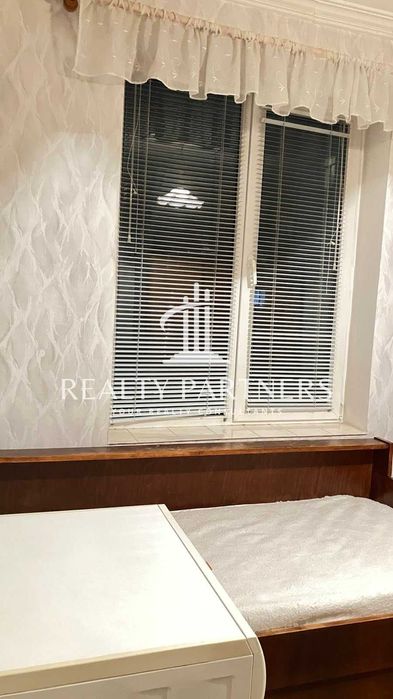 Продава 2-стаен – кв. Изток, гр. Перник