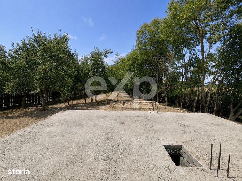 Teren 800 Mp Cu Construcție Incepută – Săcele, Str. Avram Iancu
