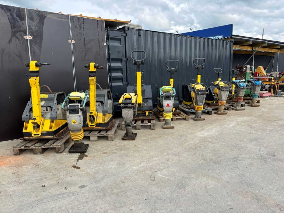 Închiriez Picamer Demolator Mai Compactor Picamar Drujba Taiat Beton