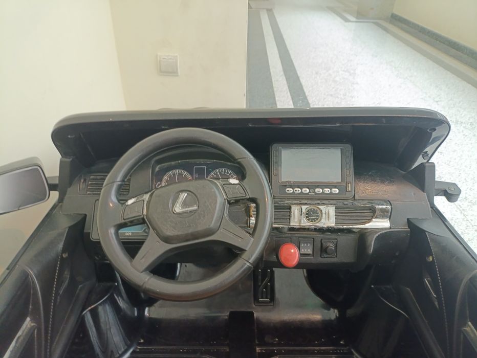 Электромобиль детский Lexus 570