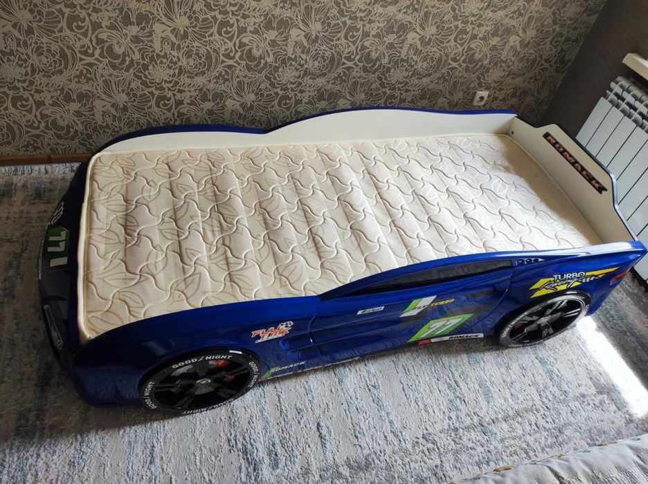 Детский машина кровать