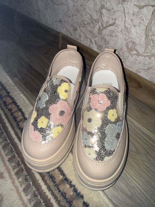 Обувки на пратформа 38н