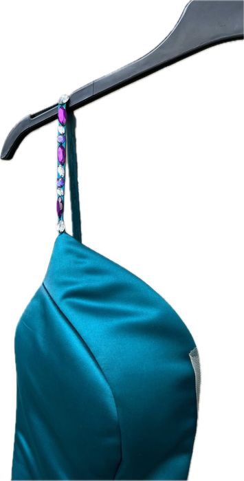 Уникална бална рокля