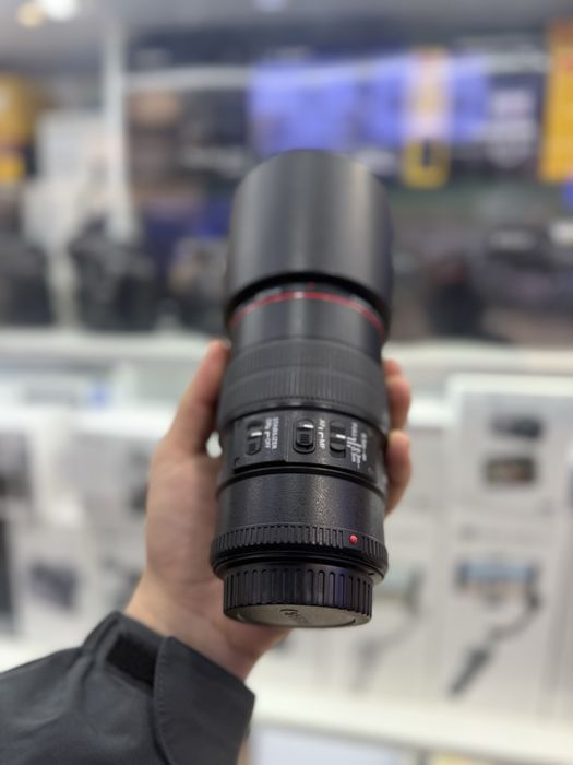 Canon Ef 100 mm f2.8 is usm